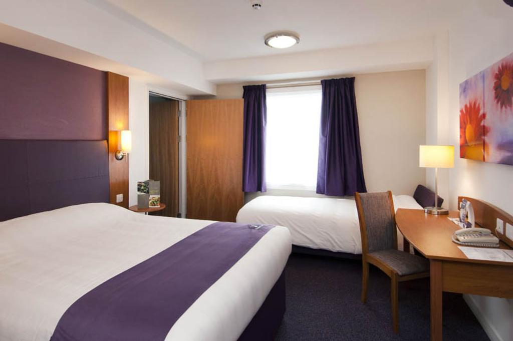 Premier Inn Swindon Central Chambre photo