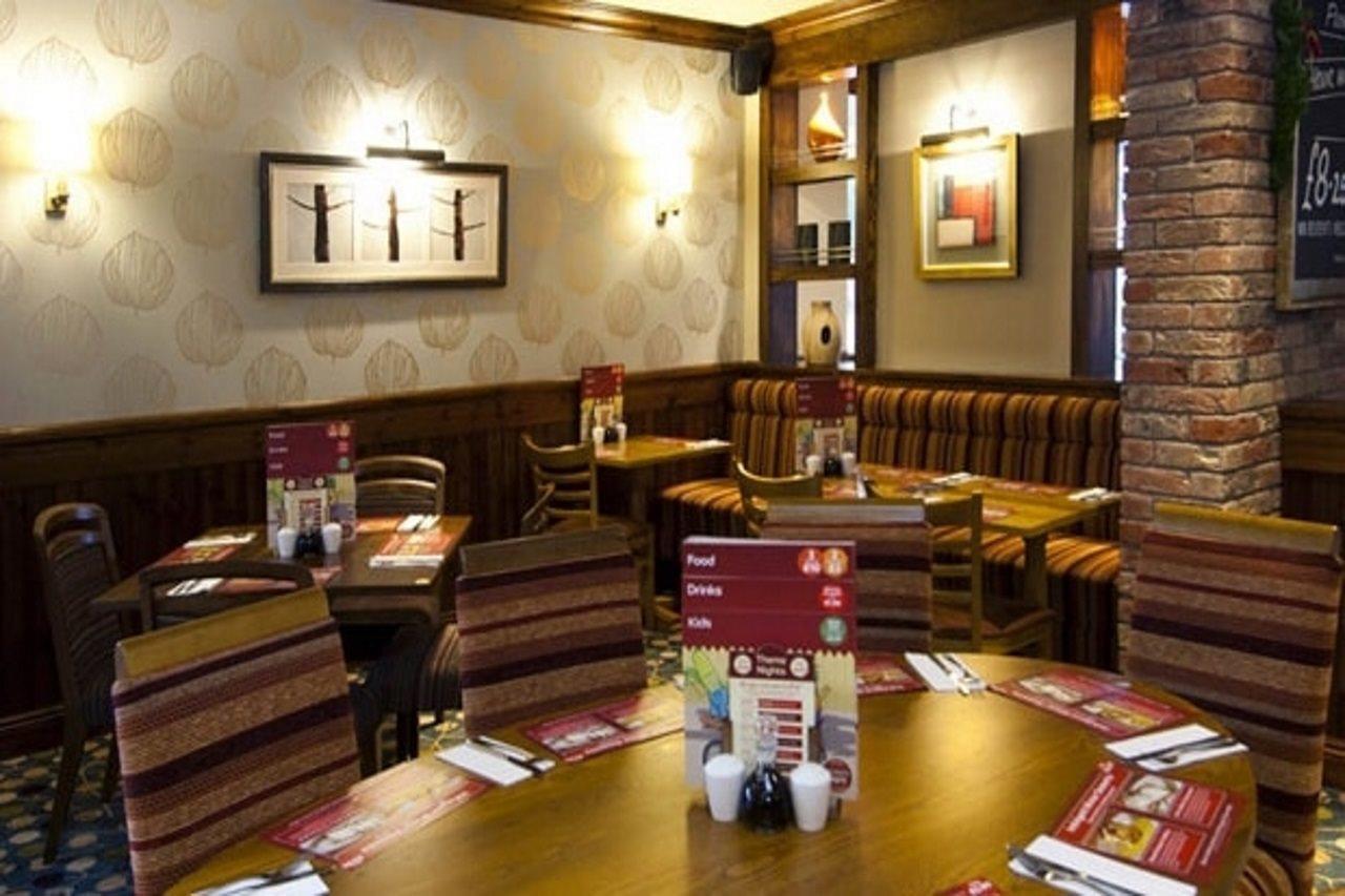 Premier Inn Swindon Central Extérieur photo